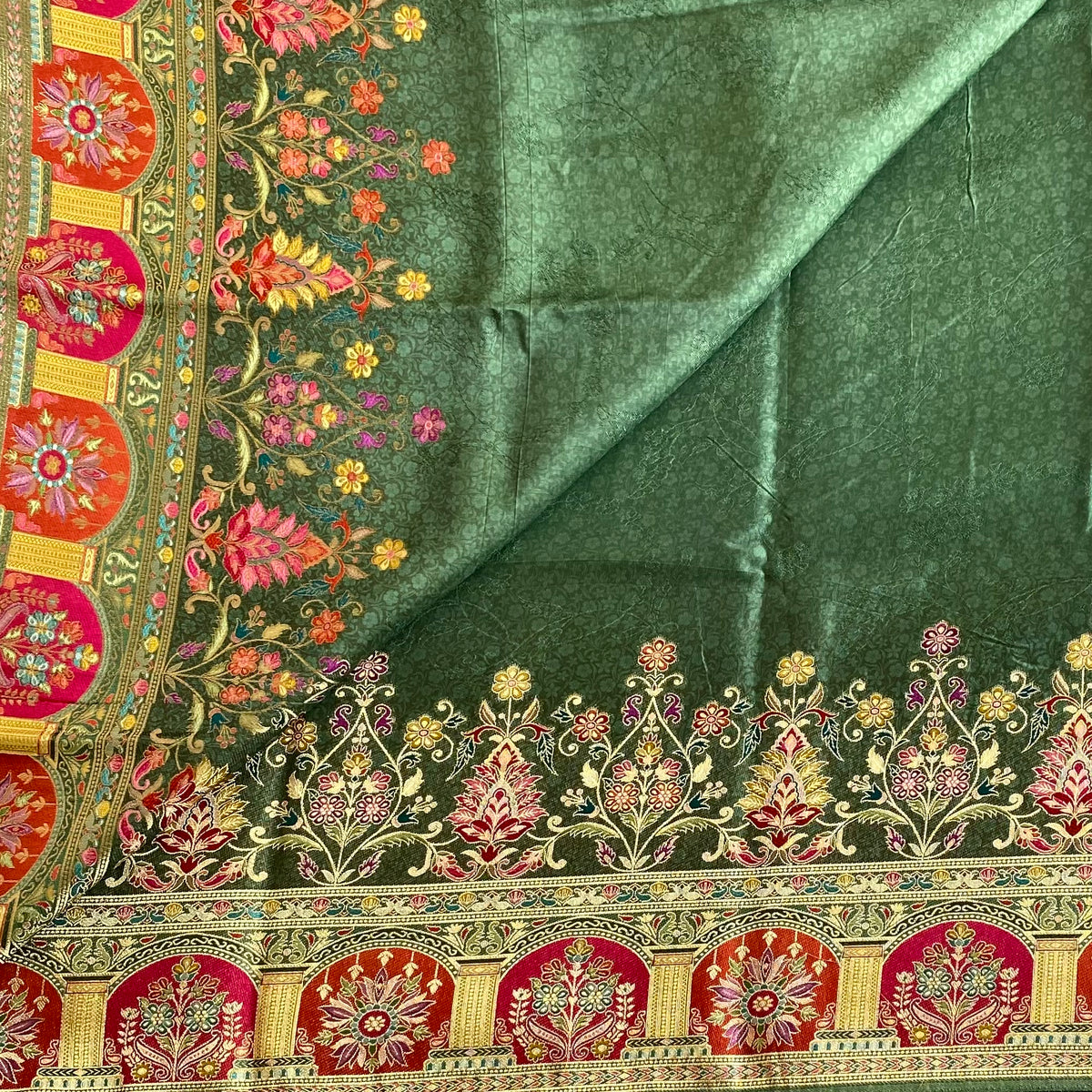 Metallic Sage Green Soft Crepe Silk Saree With Magenta Floral Pallu