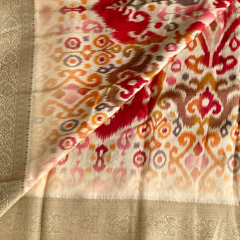 Champagne Beige Jute Tussar Silk With Antique Zari Pallu & Dreamy Prints