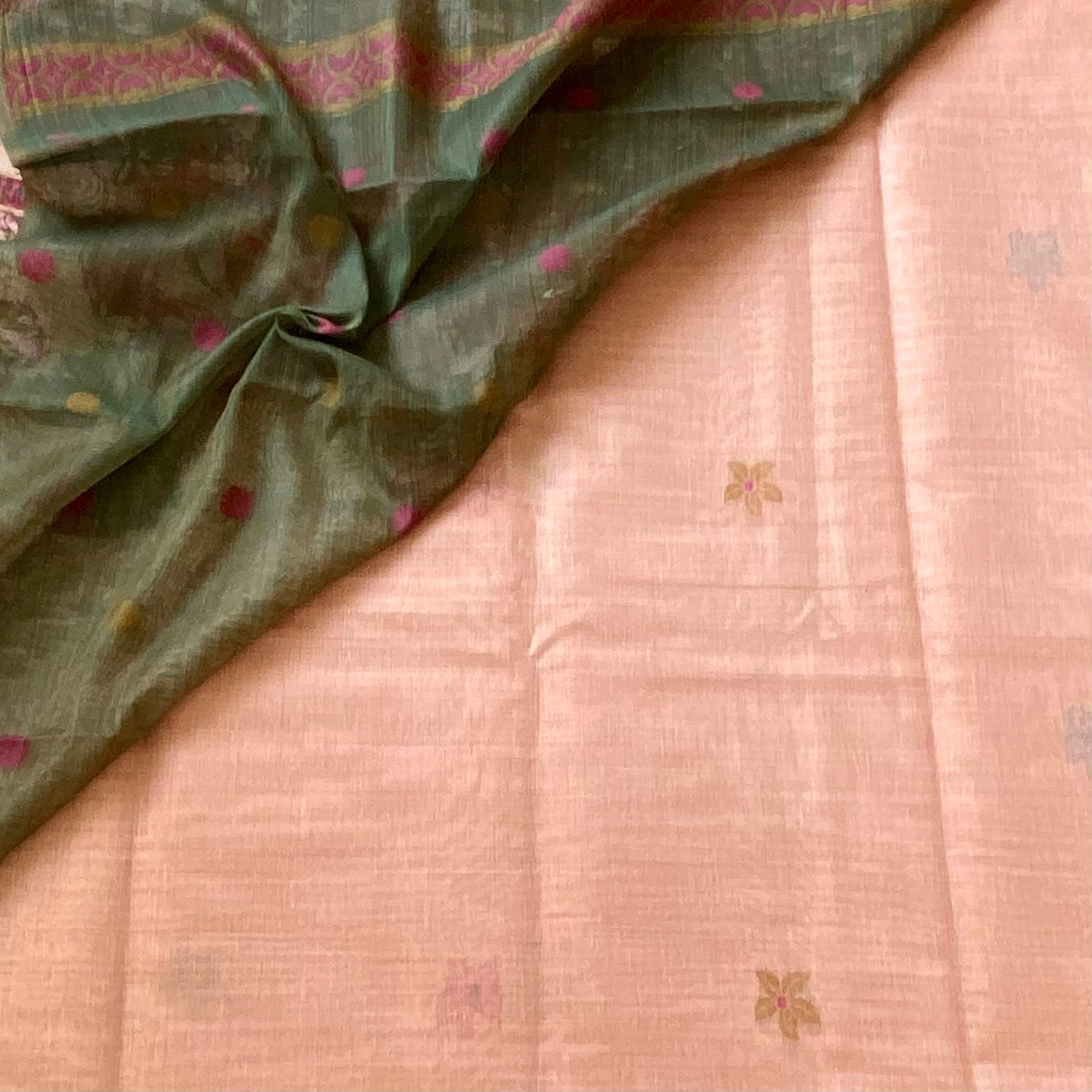 Blush Peach Floral Pallu Saree With Geometric Tassel Border Elegant