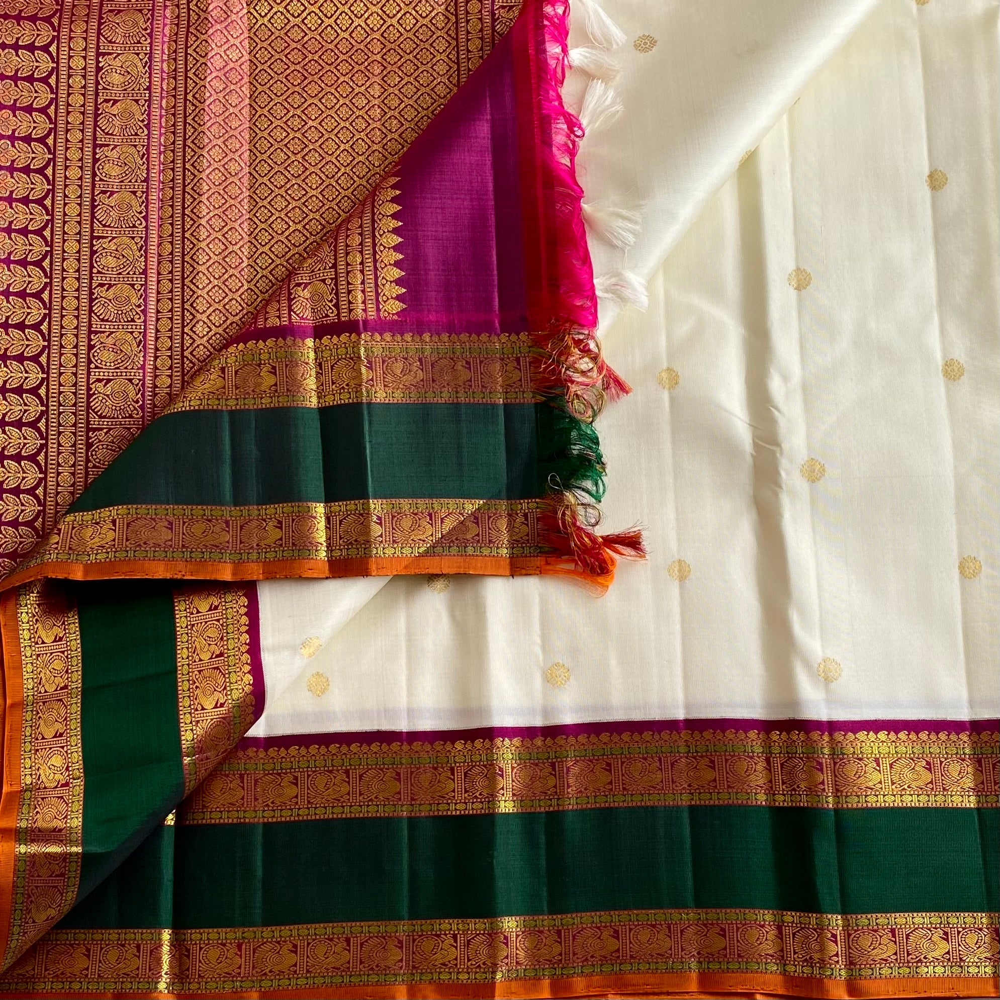 Classy Pearl White With Emerald Green Pure Zari Kanjeevaram Stunner