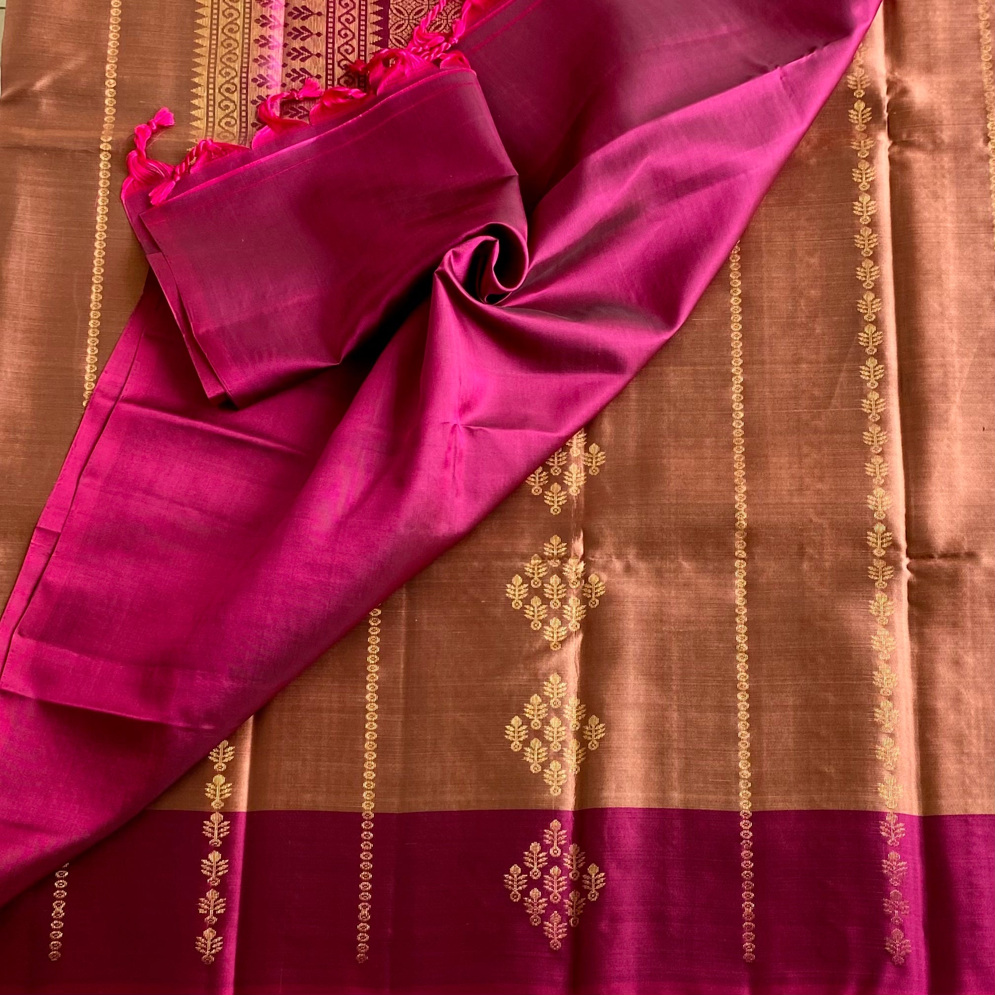 Copper Brown Designer Pure Silk With Deep Magenta Pallu