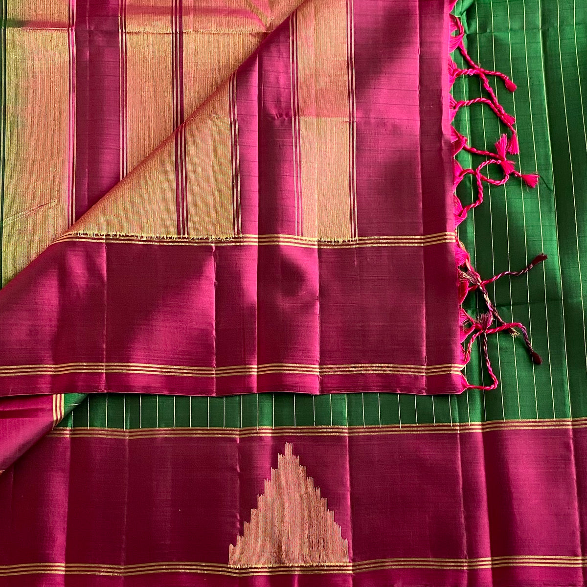 Deep Emerald Green And Magenta Designer Pure Silk Saree