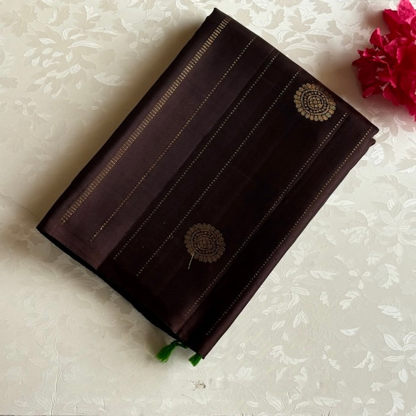 Metallic Chocolate Brown Designer Pure Silk Saree With Parrot Green Pallu