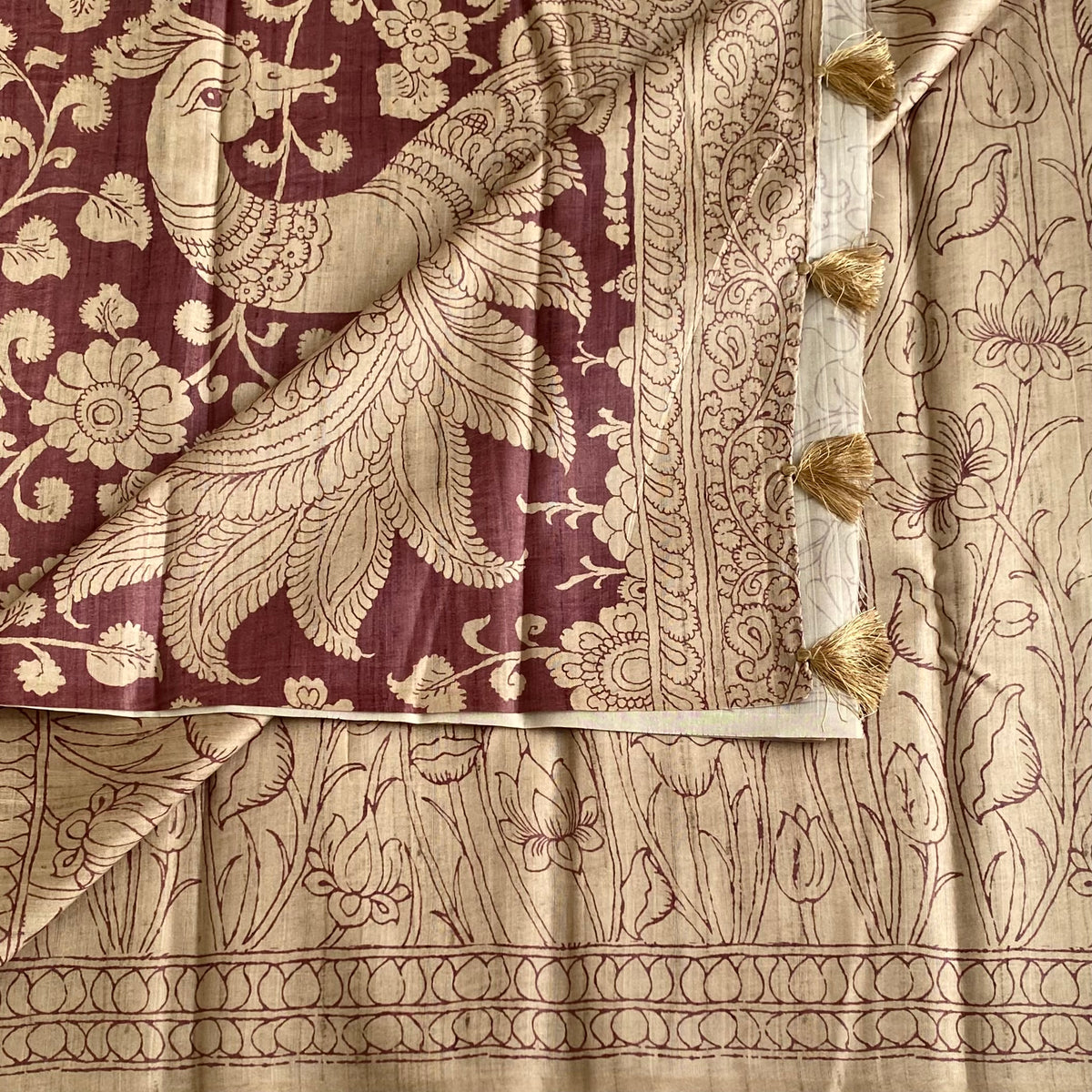 Antique Beige Soft Tussar Silk Saree With Wine Maroon Pallu