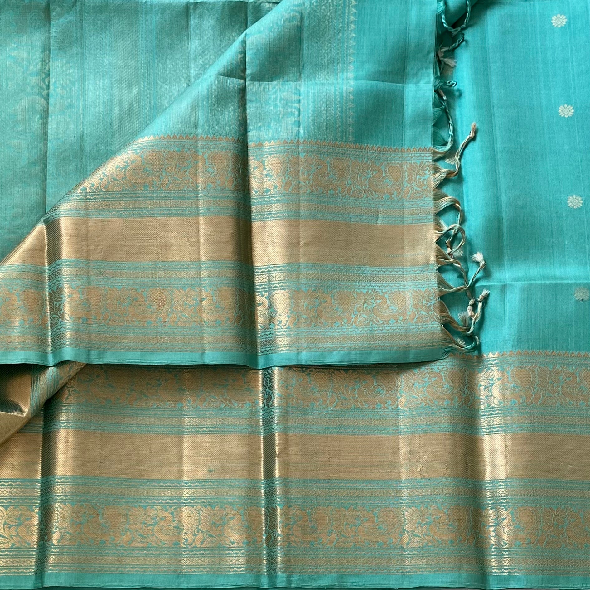 Sea Green Designer Pure Silk Saree Antique Gold Zari Border Contrast Pallu