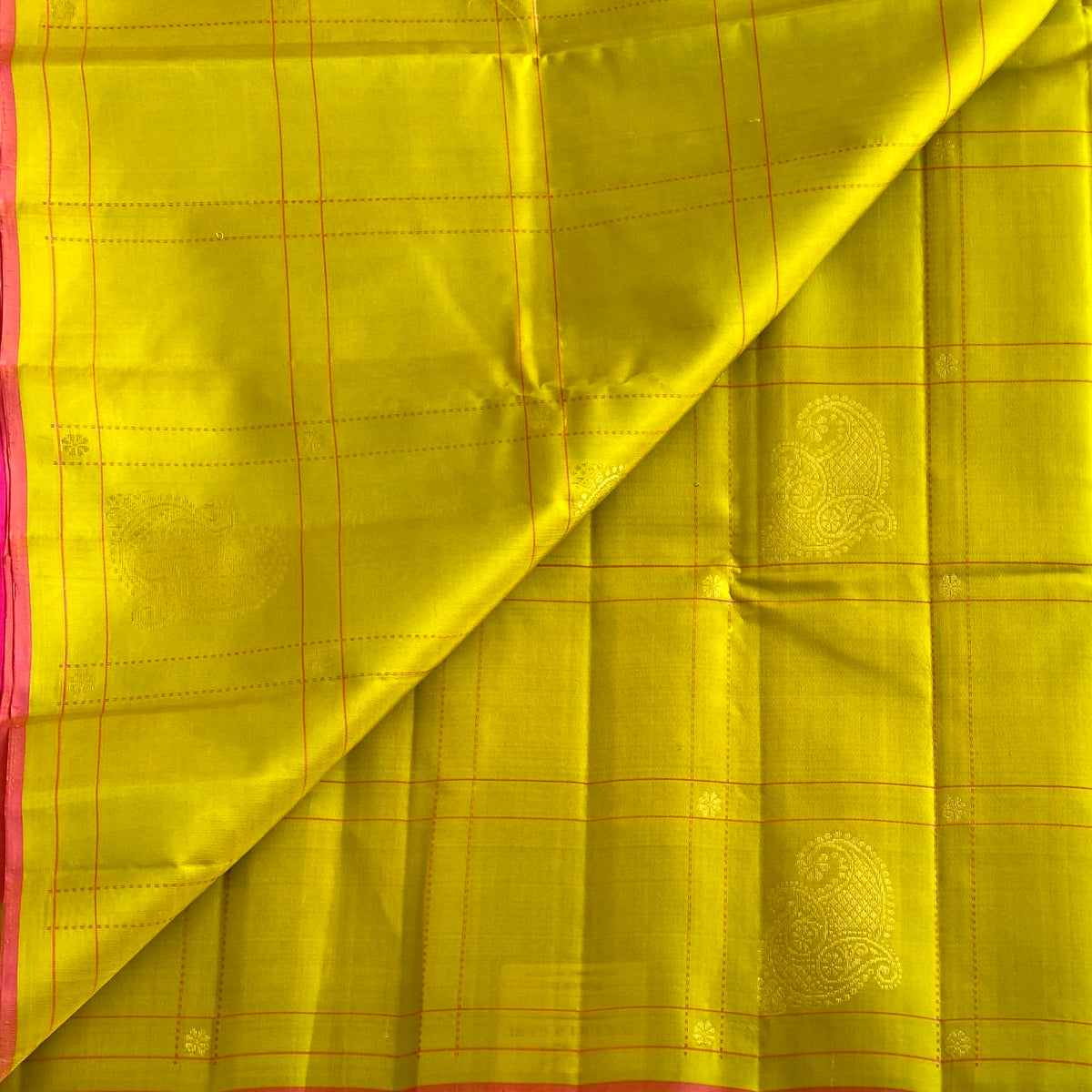 Lime Green Checkered Designer Pure Silk Saree With Rani Pink Pallu