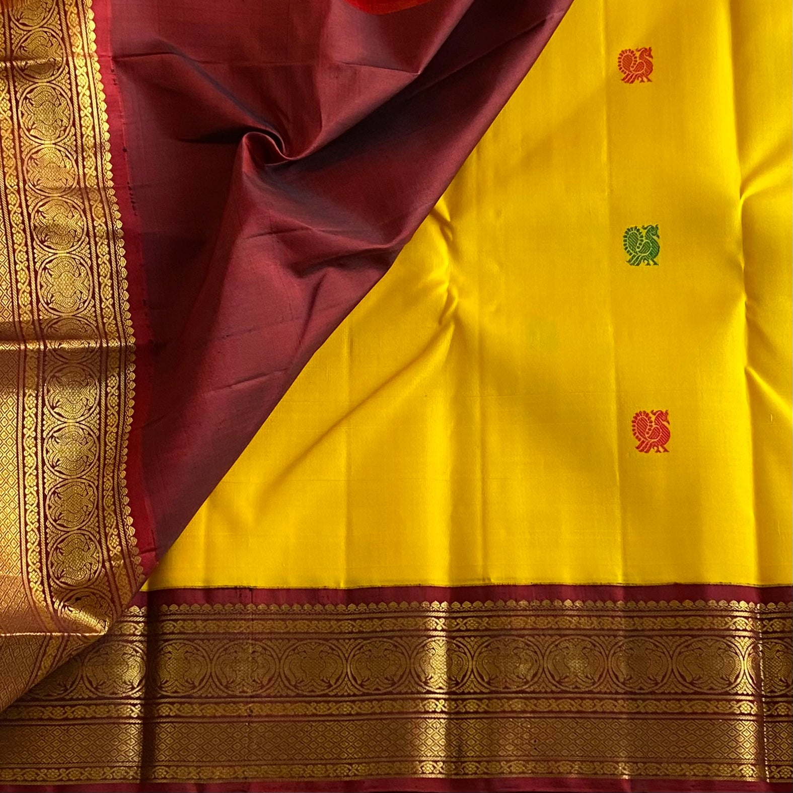 Ganga Jamuna Concept Kanjeevaram Pure Zari Silk Mango Gold Saree With Deep Maroon Stunner