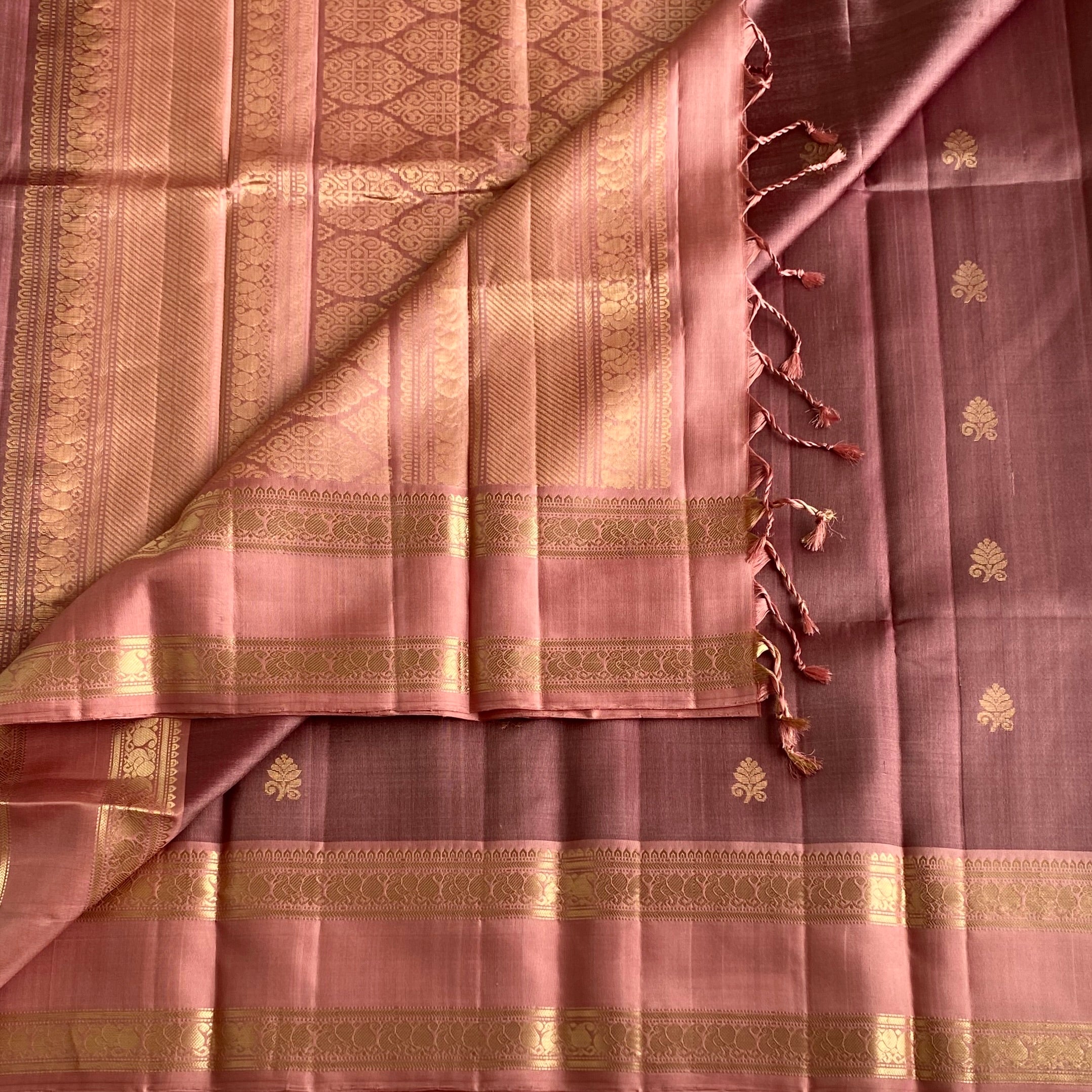 Rarest Metallic Bronze Designer Pure Silk Saree With Dusty Rose Zari Pallu