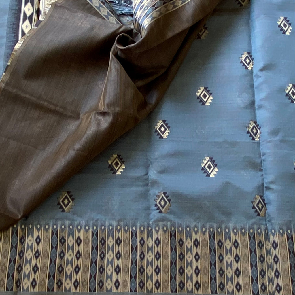 Slate Blue Geometric Diamond Zari Silk Saree With Tassel Pallu