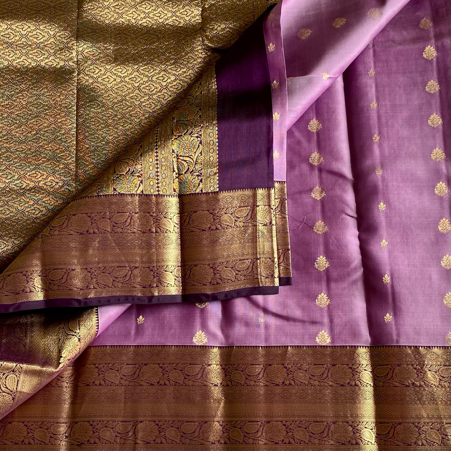 Metallic Mauve Designer Pure Silk Saree With Antique Gold Purple Pallu