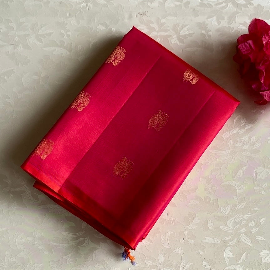 Kanakambari Pink Designer Pure Silk with intricate Pallu