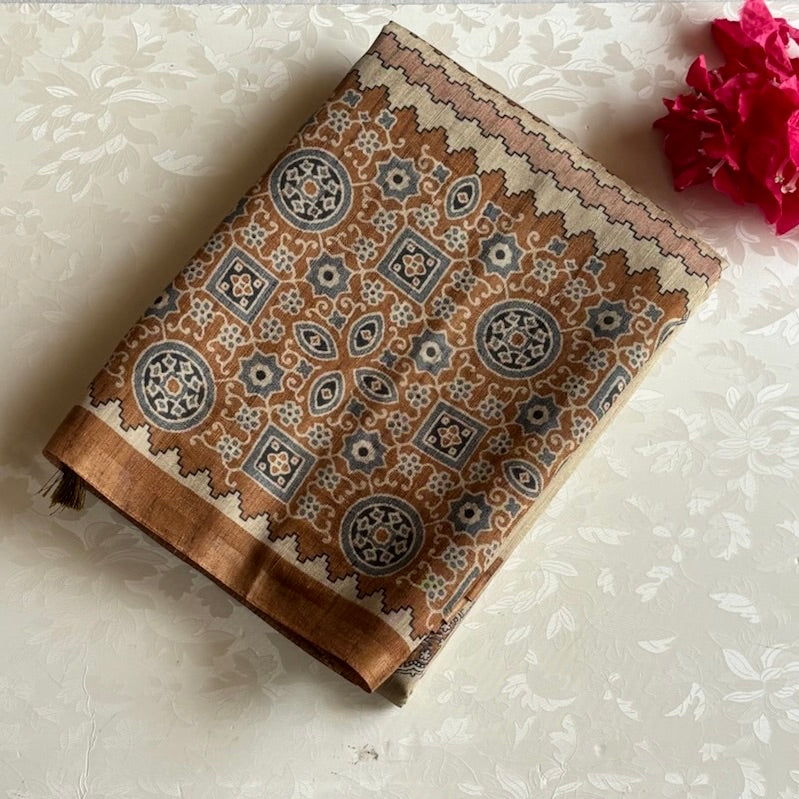 Champagne Beige Soft Tussar Silk Saree With Copper Brown Pallu