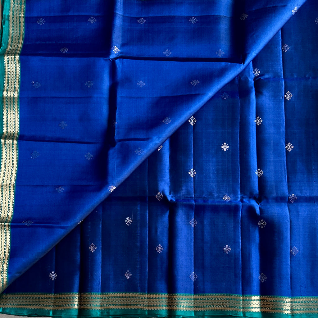 Royal blue stunner with turquoise blue handwoven pure silk beauty
