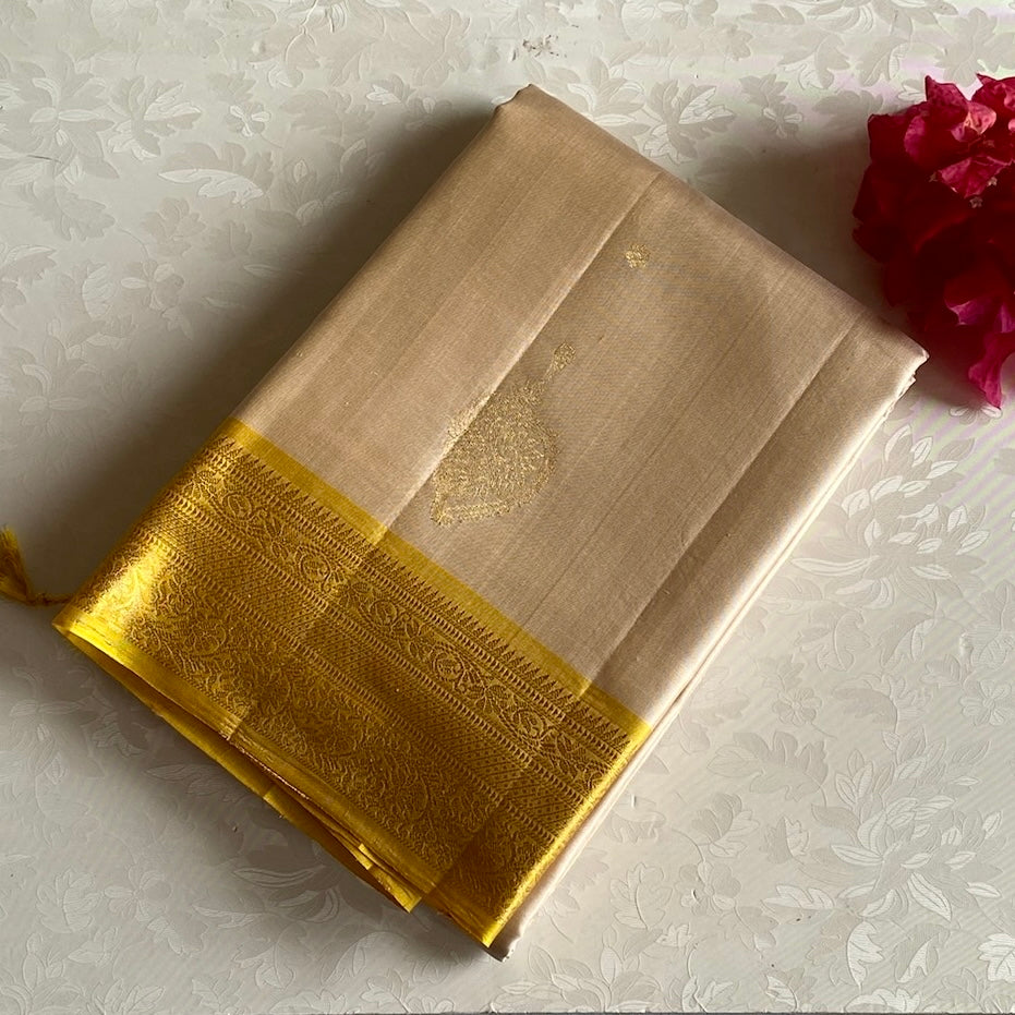 Champagne Beige Designer Pure Silk with Stunning Golden Yellow Contrast Pallu