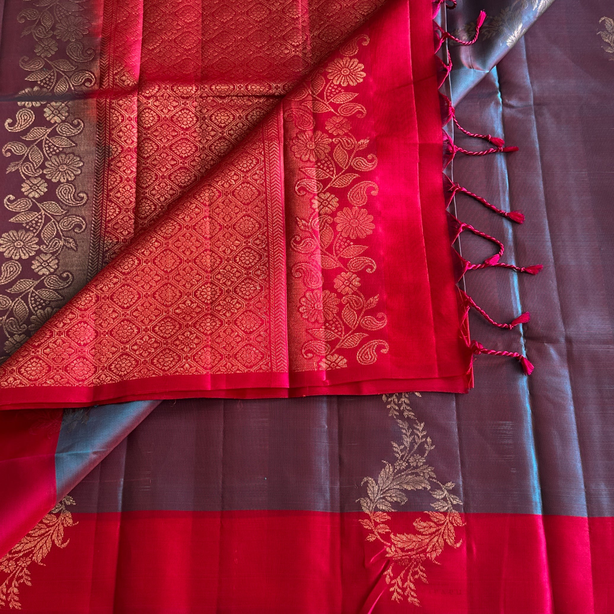 Fuchsia Blue Silk Saree Gold Zari Floral Motif Traditional Elegant
