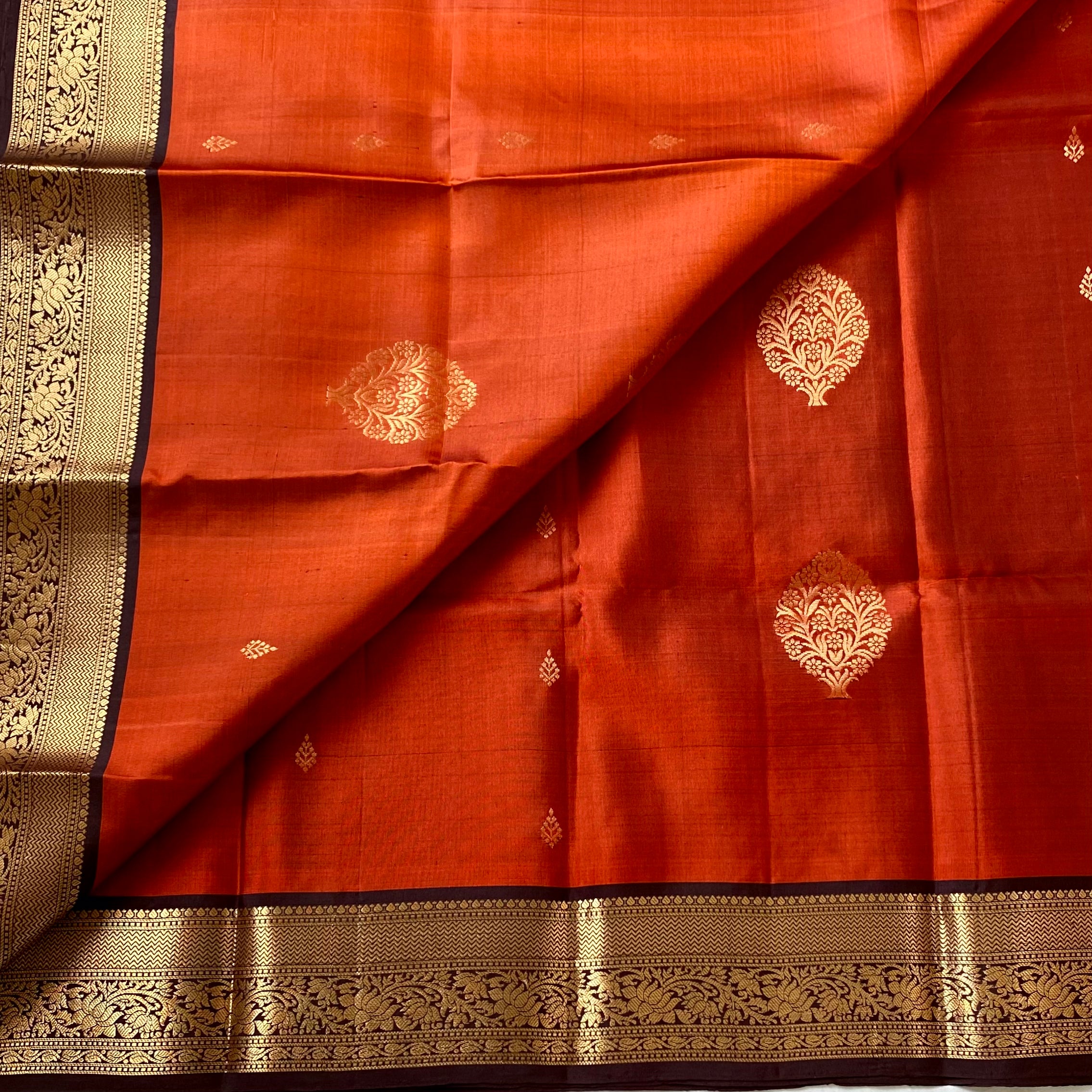 Exquisite Vintage Rust with Wine Brown Designer Pure Silk with Brocade borders