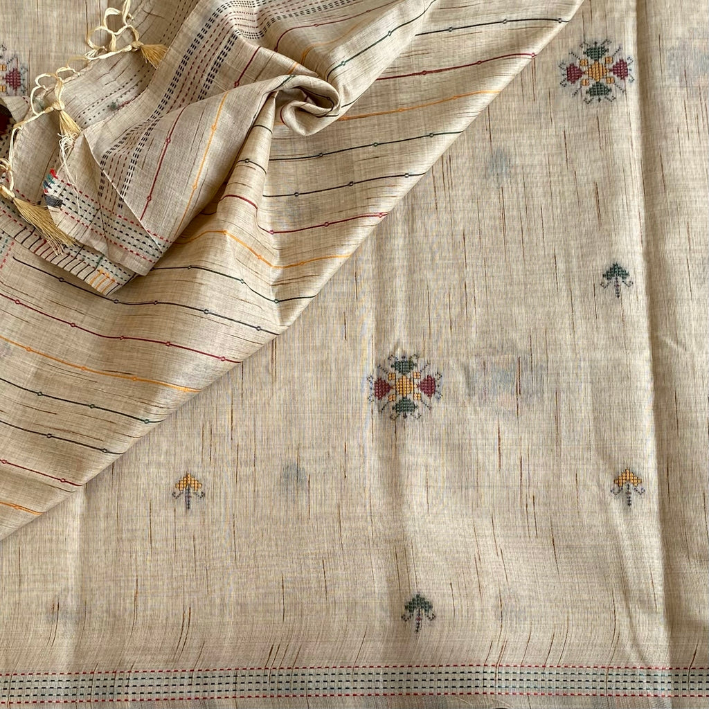 Warm Beige Soft Jute Tussar Saree With Maroon Striped Pallu