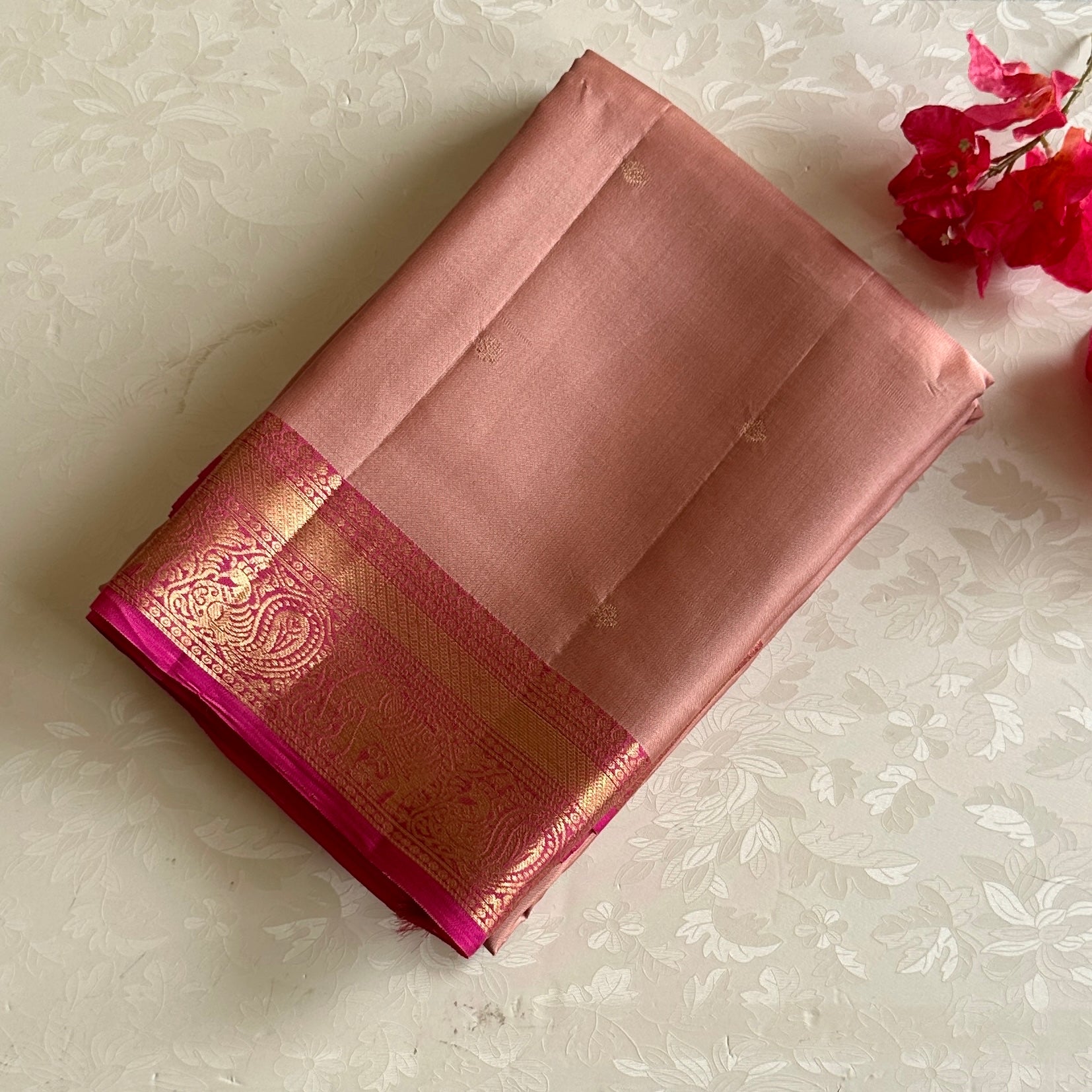 Metallic Peachy Rose Designer Pure Silk Saree Rose Pink Zari Border Contrast Pallu