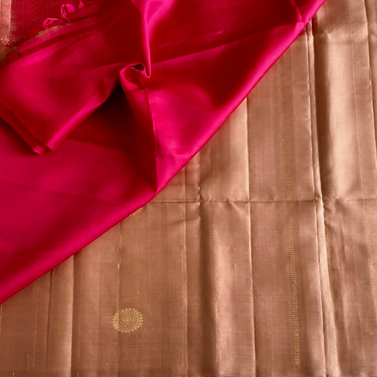 Peach Beige Designer Pure Silk Saree With Magenta Pink Pallu