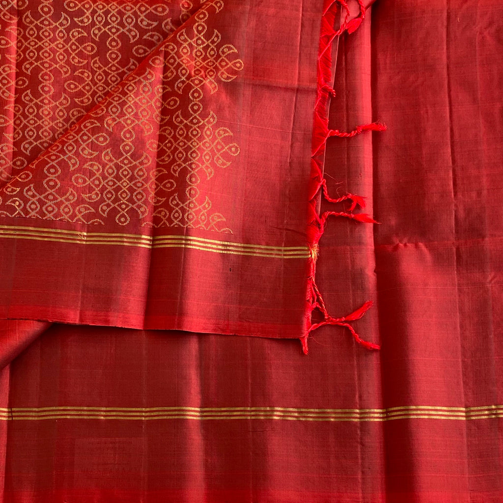 Deep Reddish Maroon Kollam Designer Pure Silk Saree With Antique Gold Zari Pallu