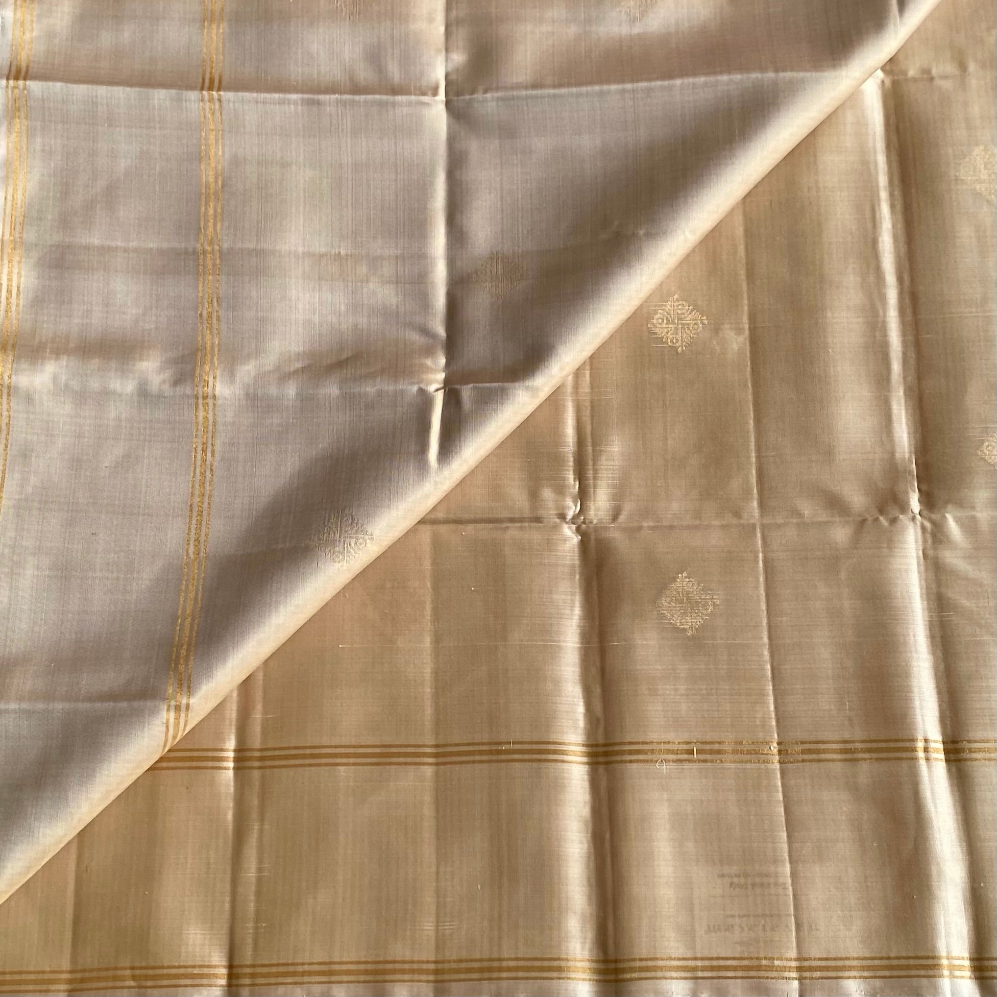 Champagne Beige Designer Pure Silk Saree With Royal Purple Pallu