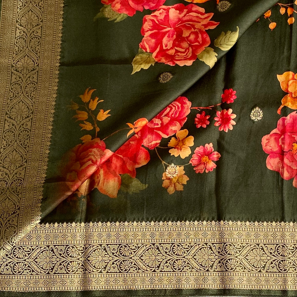 Forest Green Jute Tussar Silk With Antique Zari Pallu & Dreamy Prints