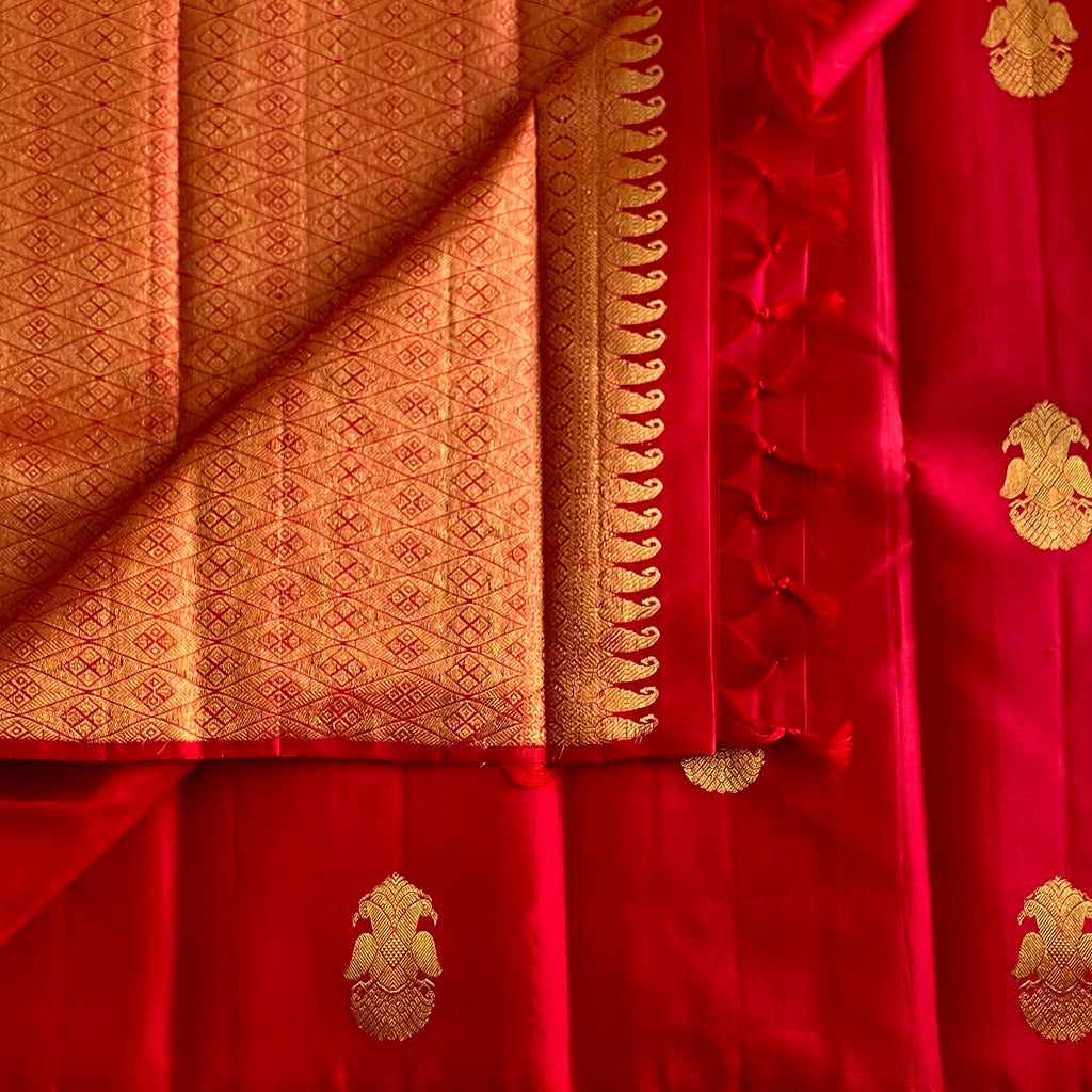 Lustrous Red Kanjeevaram Pure Zari Silk Saree With Intricate Gold Zari Pallu