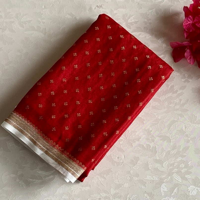 Crimson Red Banarasi Crepe Silk Saree With Ivory Pallu And Gold Buti