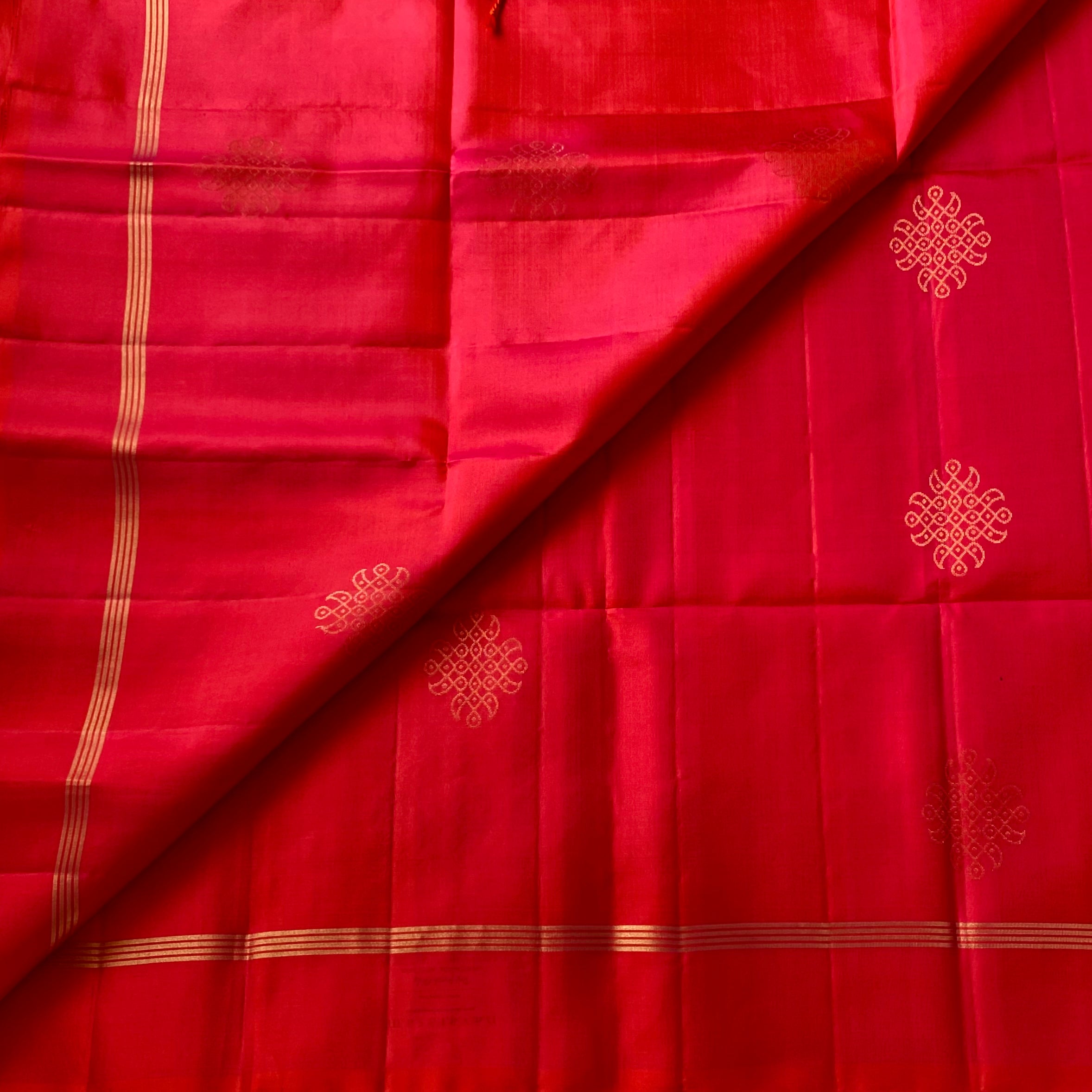 Deep Fuchsia Silk Saree Gold Zari Lattice Motif Tassel Pallu