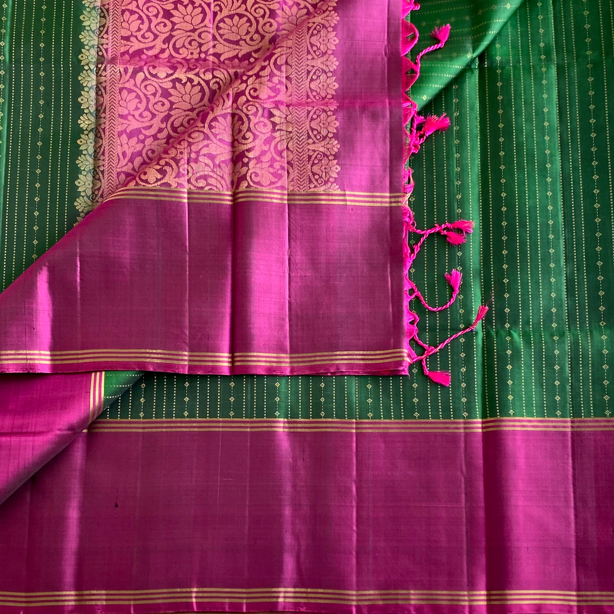 Bottle Green Designer Pure Silk Saree With Magenta Pink Pallu
