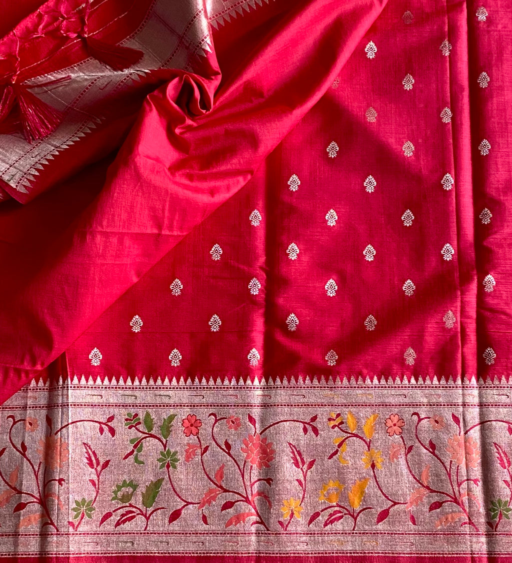Magenta Silk Saree Floral Brocade Border Rose Gold Tassel Pallu