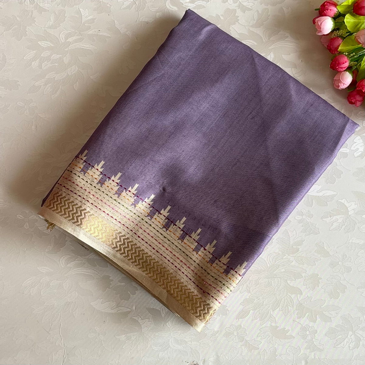 Dusty Lavender Soft Tussar Saree With Champagne Gold Pallu