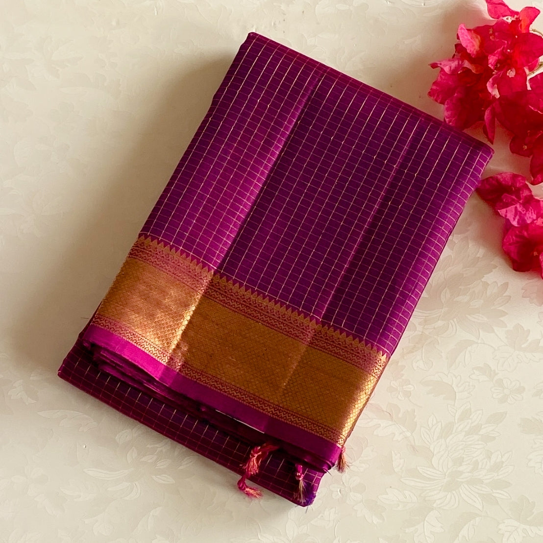 Magenta Silk Saree Gold Zari Checked Body Woven Border Pallu