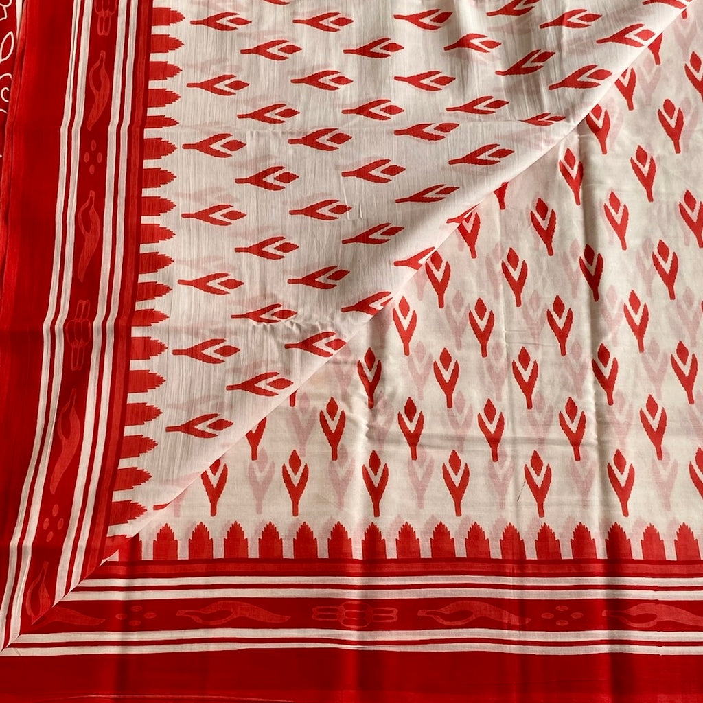 Ivory White With Crimson Red Everyday Elegance Printed Pallu