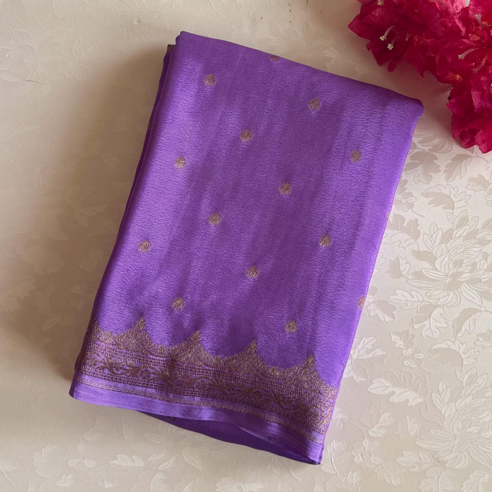 Orchid Purple Saree Gold Brocade Pallu Scalloped Border Elegant Traditional