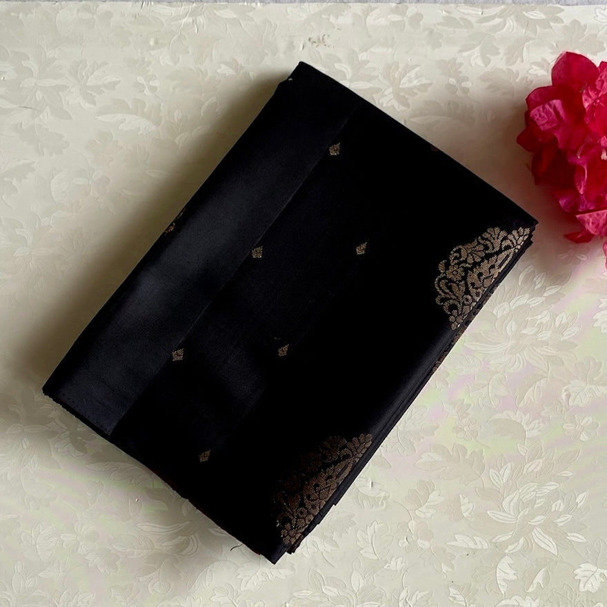 Jet Black Designer Pure Silk Saree With Rani Pink Pallu