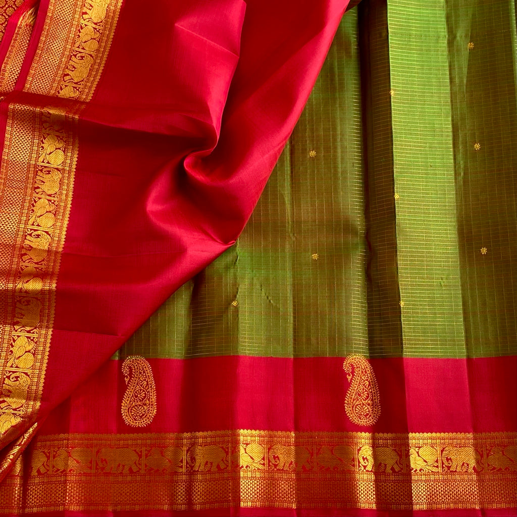 Rare Olive Green ₹ Vermilion Red Kanjeevaram Pure Zari Silk With Intricate Zari Woven Pallu
