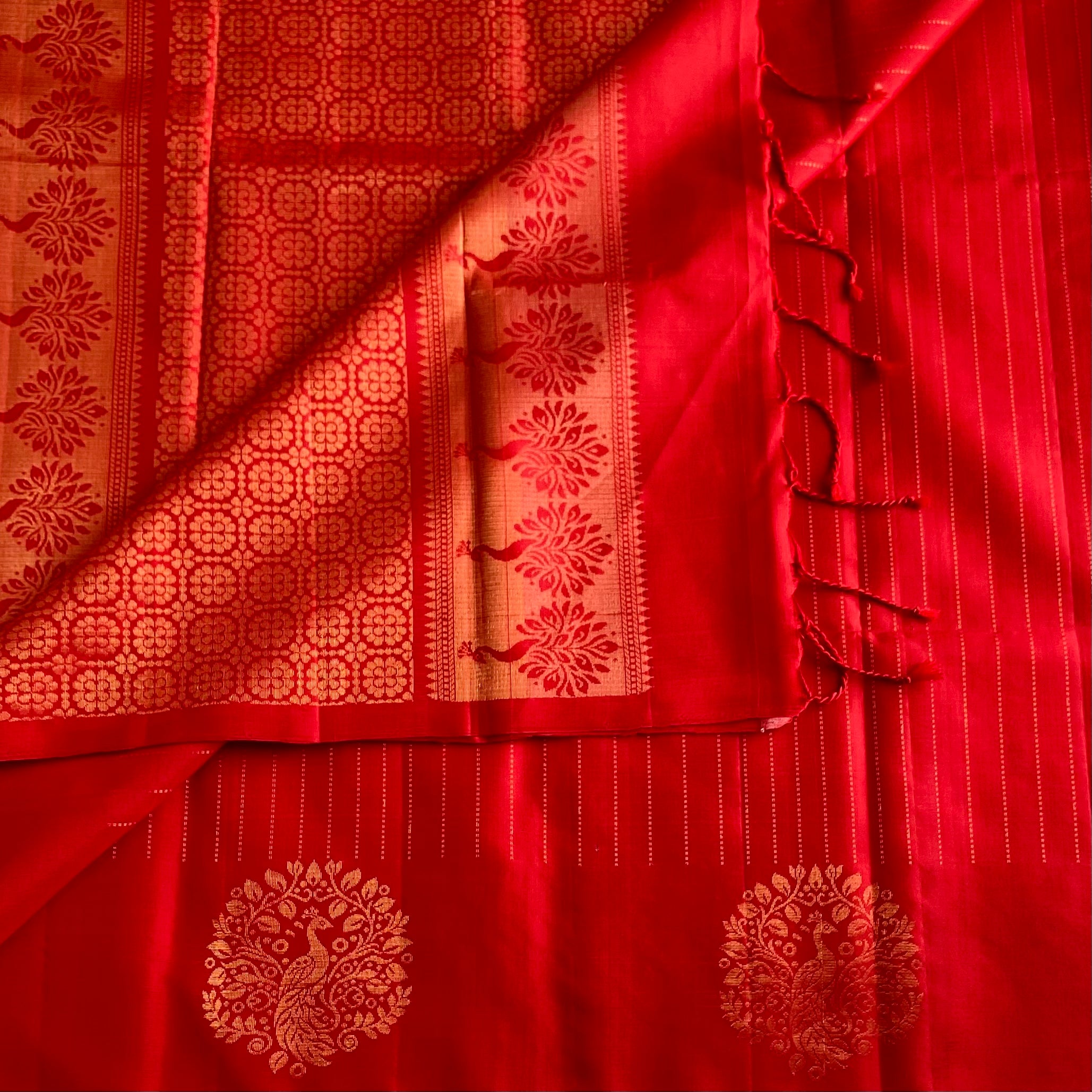Scarlet Red Designer Pure Silk Saree With Antique Gold Border And Pallu