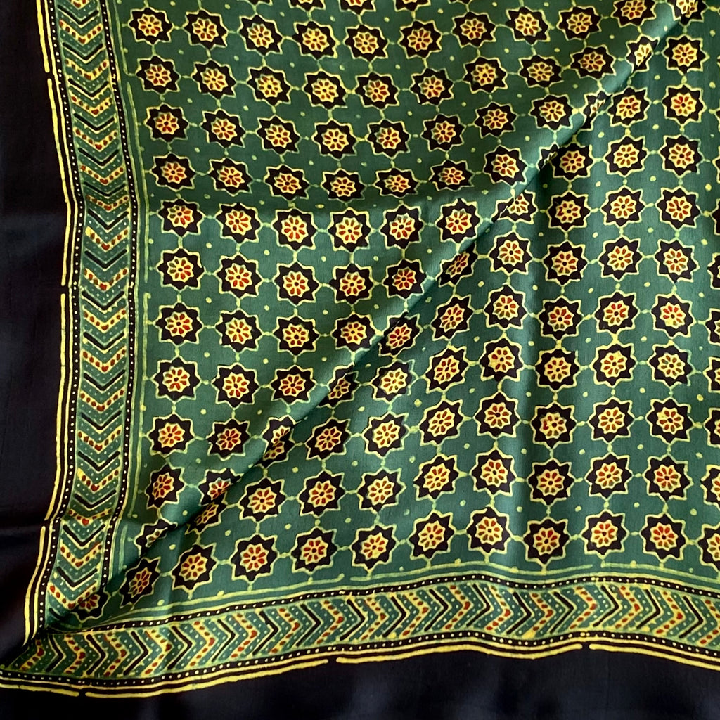 Forest Green Printed Silk Saree Olive Pallu Gold Zari Border
