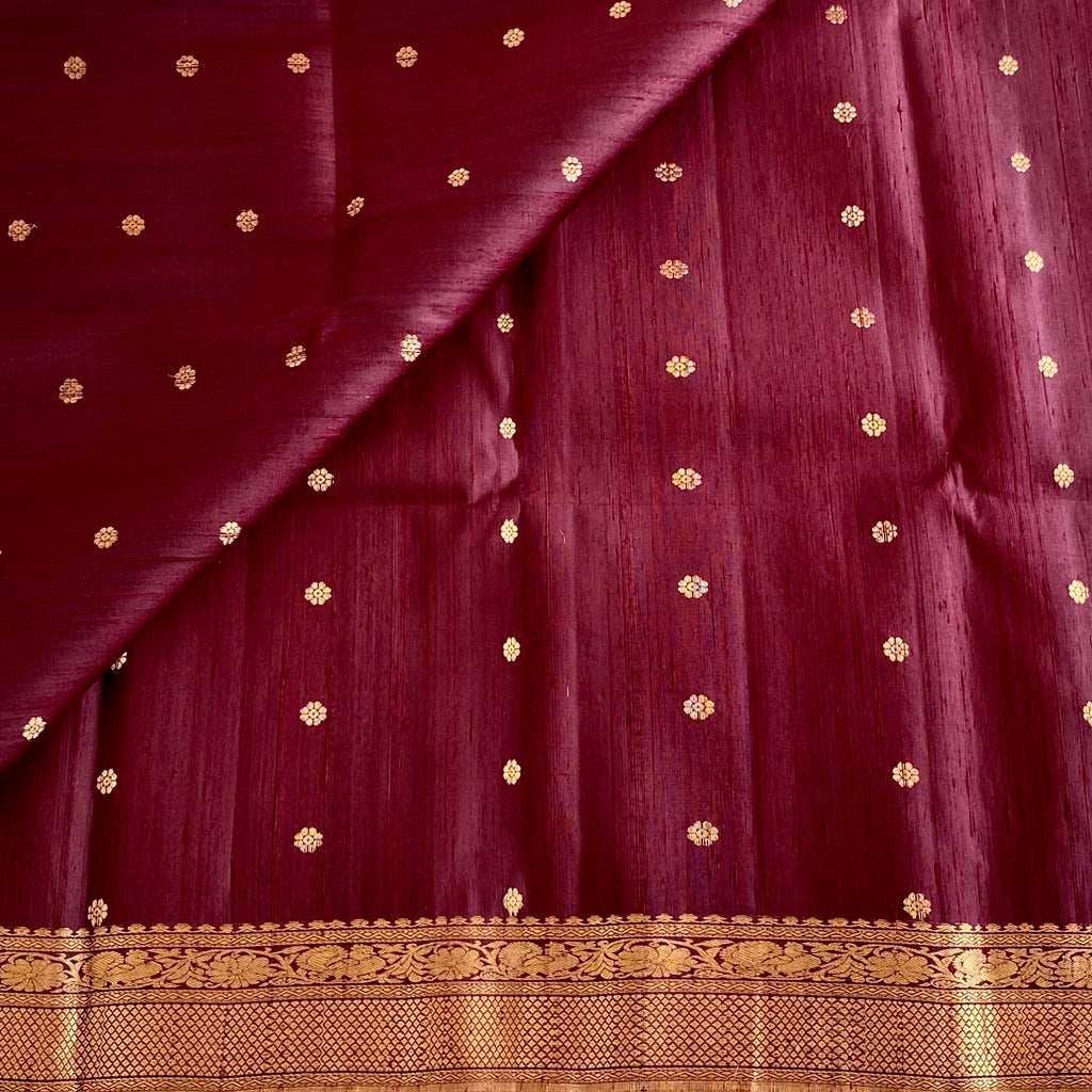 Deep Chocolate Designer Pure Raw Silk Saree With Antique Gold Zari Border & Green Blouse