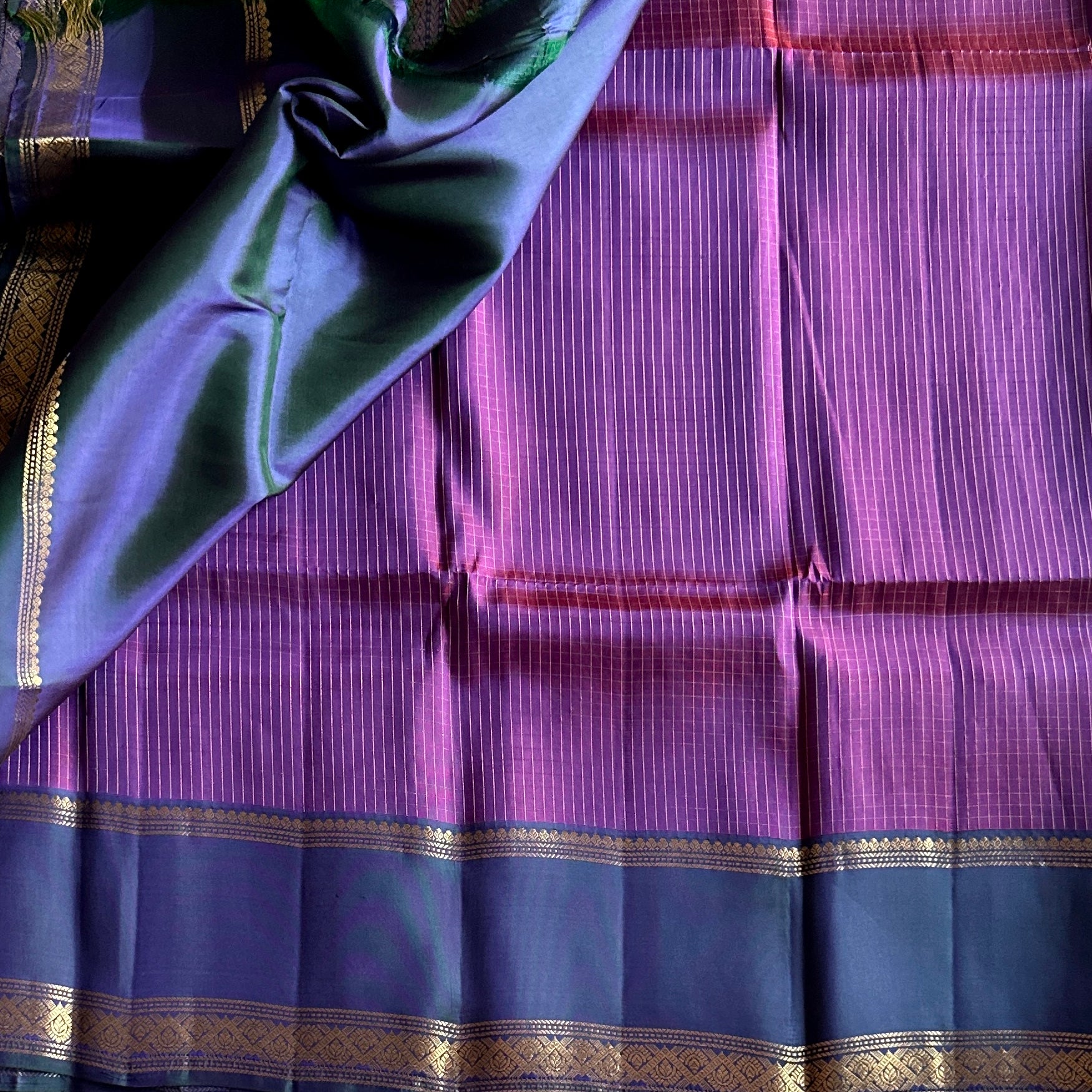 Elegant Violet Magenta Saree with Gold Paisley Border and Tassels