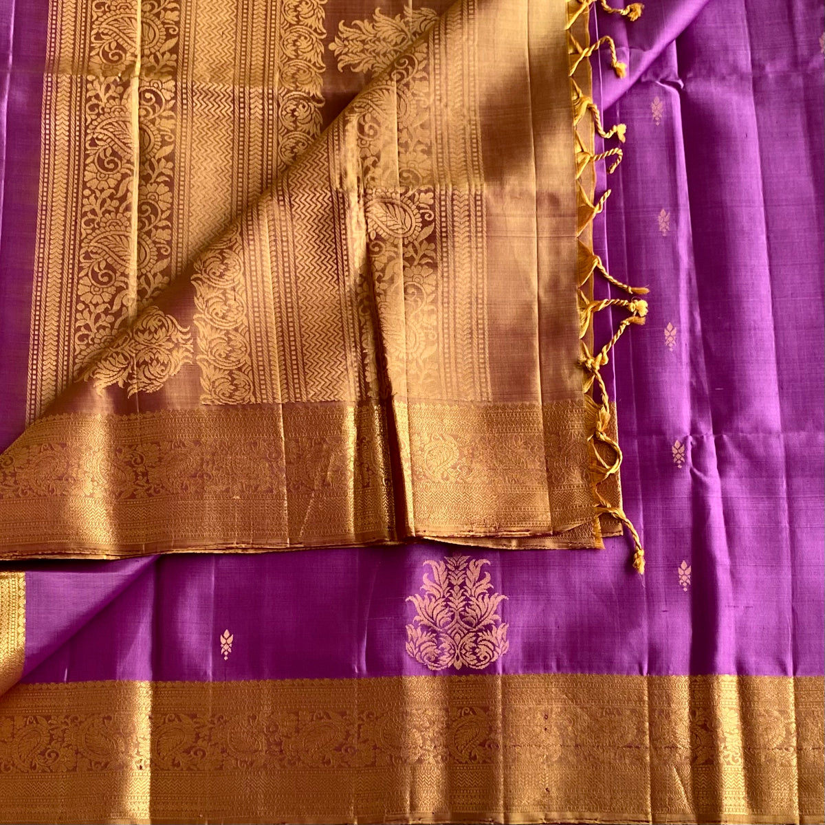 Lilac Lavender Designer Pure Silk Saree With Antique Gold Pallu