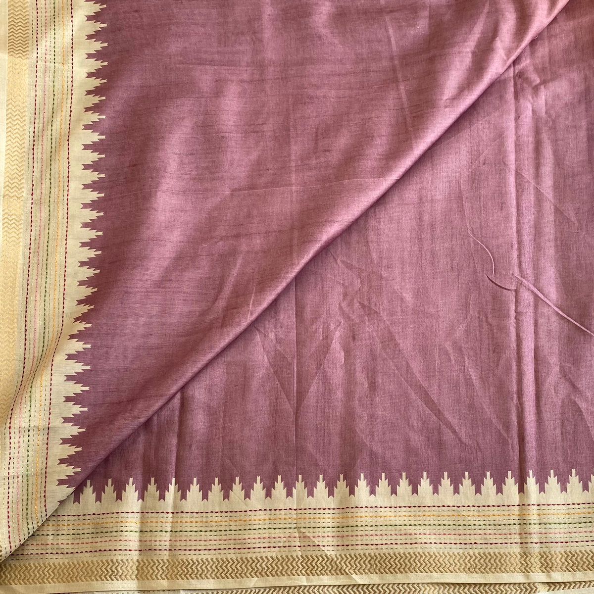 Dusty Mauve Soft Tussar Silk Saree With Antique Cream Pallu