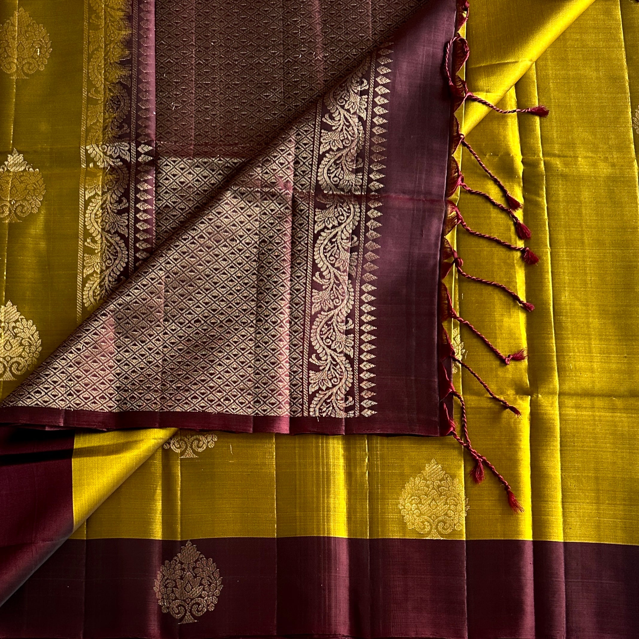 Chartreuse Violet Saree Antique Gold Buta Diamond Lattice Paisley Border