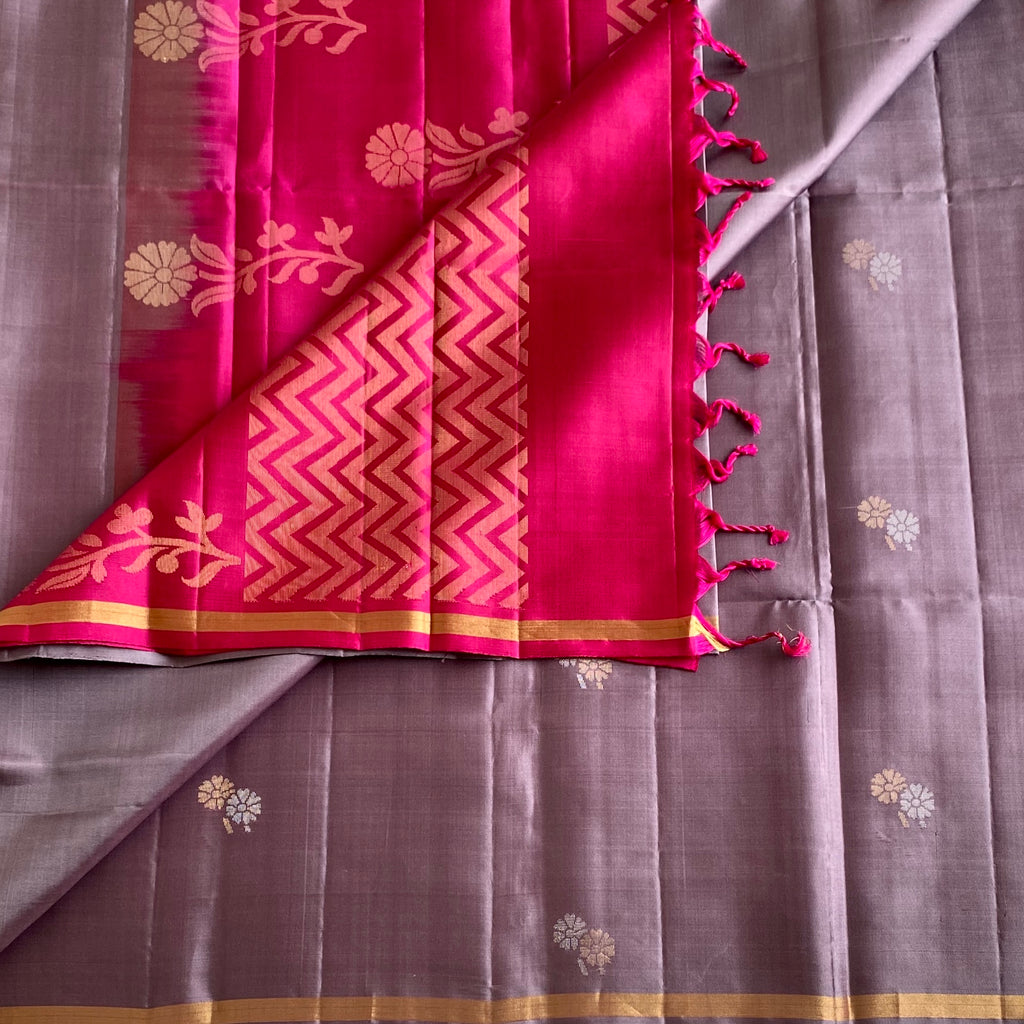 Dusty Greyish Mauve Designer Pure Silk Saree With Rani Pink Pallu