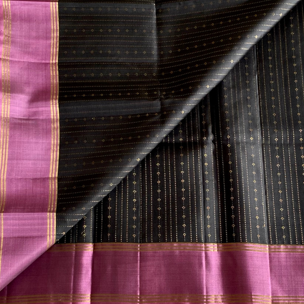Jet Black Designer Pure Silk Saree With Onion Pink Pallu