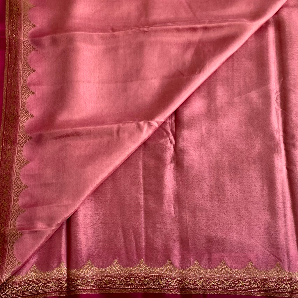 Banarasi Crepe Silk Dusty Rose Saree With Deep Magenta Pallu