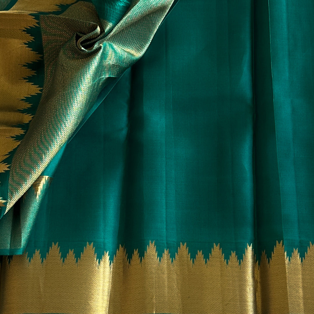 Teal Silk Saree Seafoam Pallu Gold Zigzag Border Traditional Festive