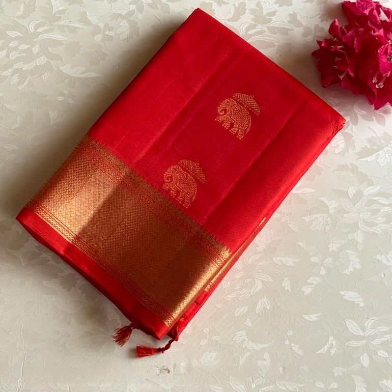 Kanakambari Orangish Red Designer Pure Silk Saree With Antique Gold Pallu