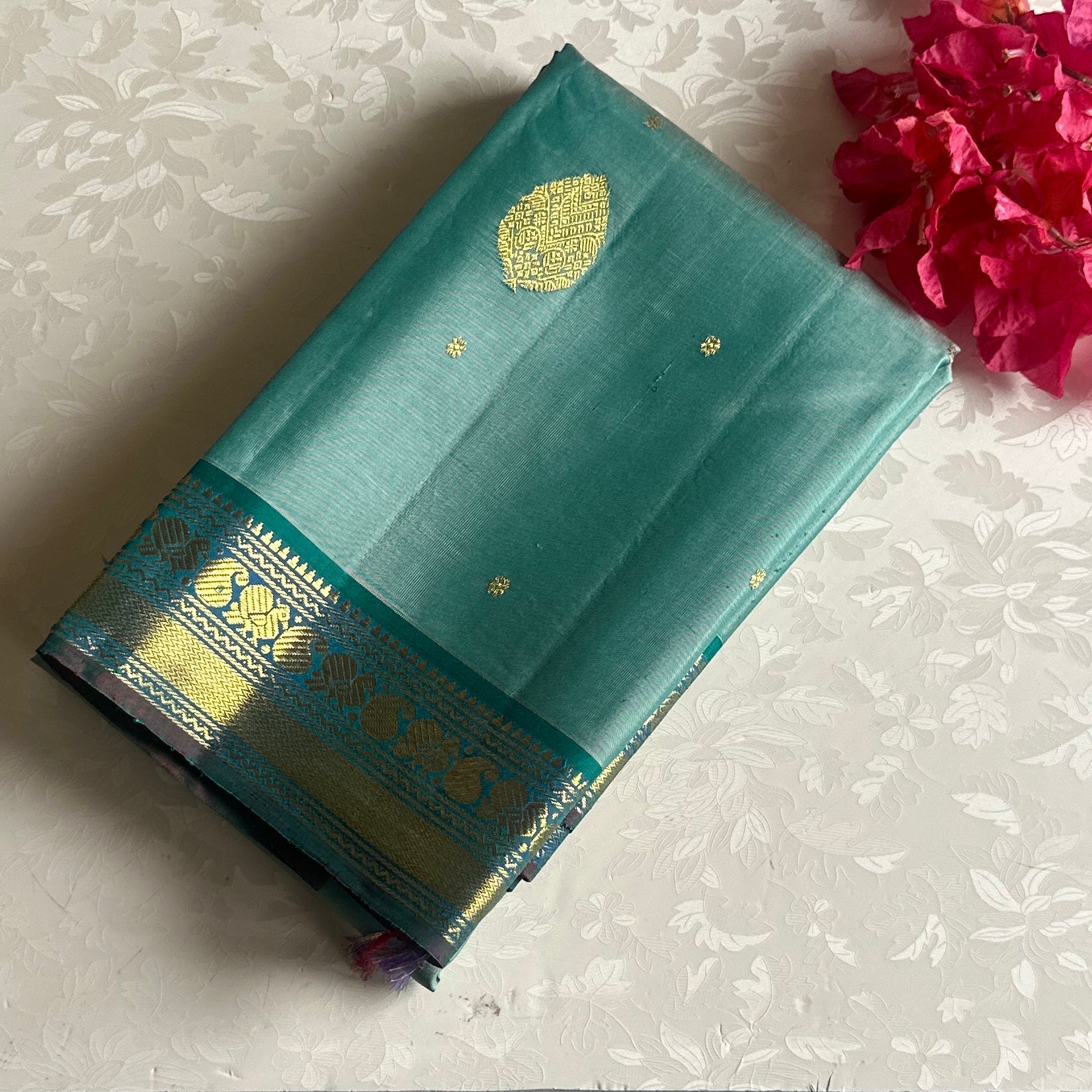 Sea Blue Kanjeevaram Pure Zari Silk Saree With Indigo Purple Pallu